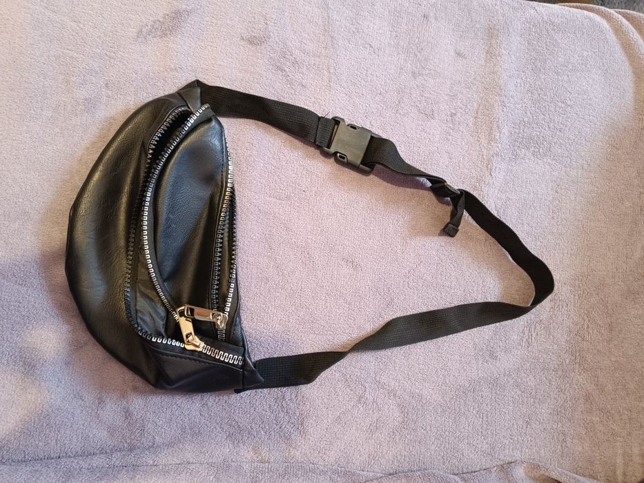 Nerka czarna skórzana