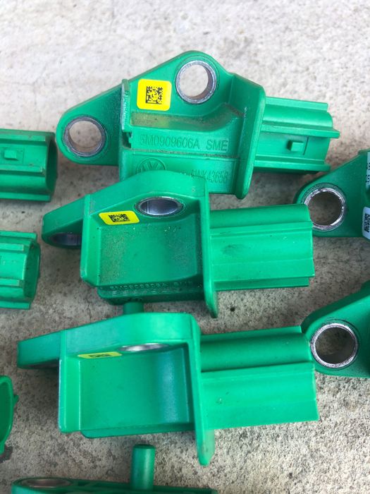 Датчик удара Шкода Октавія А7 3Q0959354 1k0909606D 3Q0959351 5N0959351