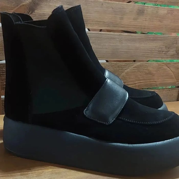 Ботинки, чоботи натуральна замша на натуральній овчині  38, 39