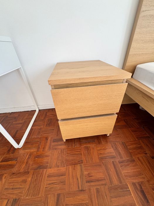 Mesa de cabeceira ikea
