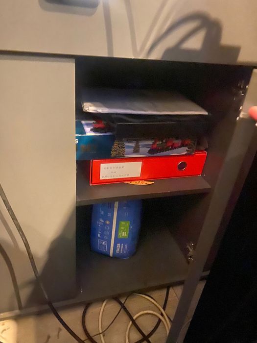 Armario alto para sala