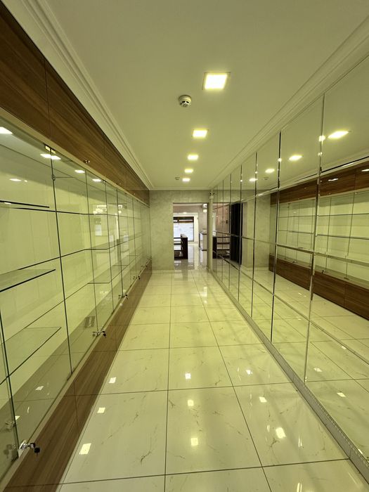 Комерційне приміщення 100 м²