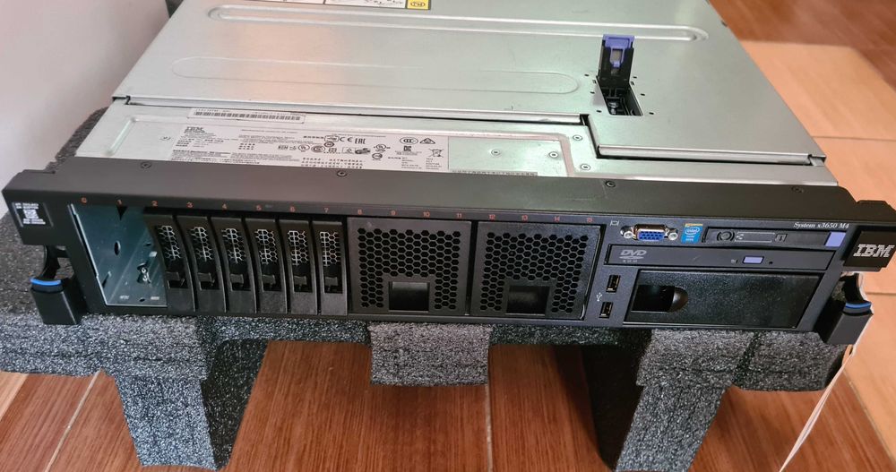 Сервер IBM Lenovo x3550 M4 Xeon E5-2680, 64GB, SAS. EXP2524, x3650 M4