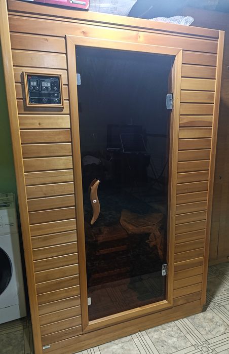 Продам інфрачервону двомісну сауну!!!