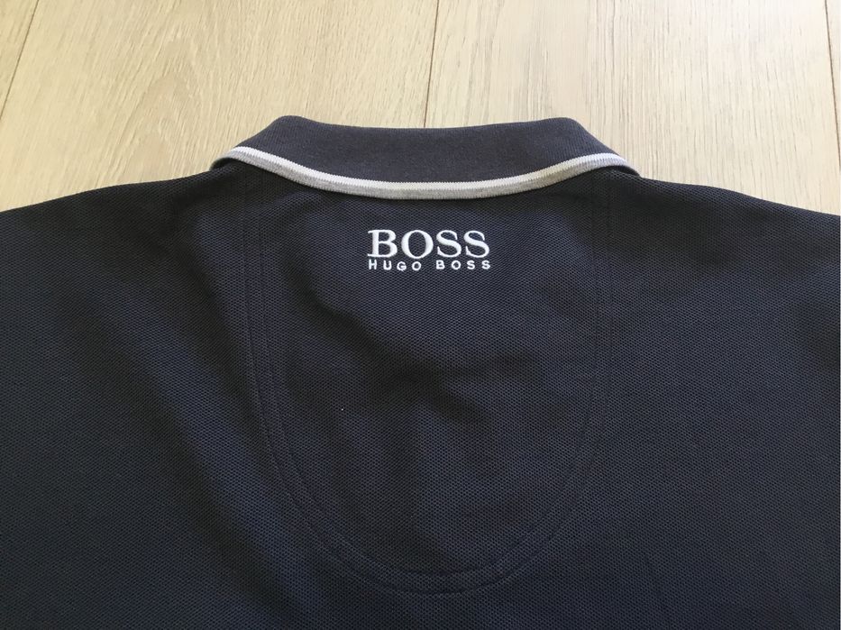 Продам поло від Hugo Boss у гарному стані розмір S