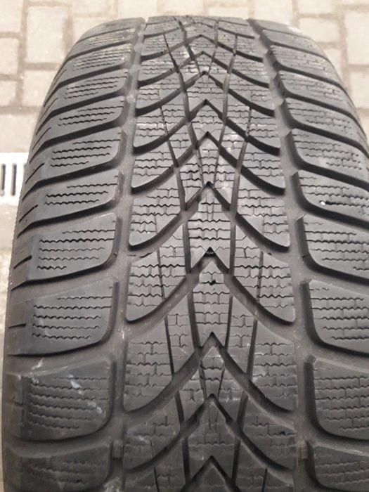 DUNLOP 205/60R16 92H, pojedyńcza opona zimowa.