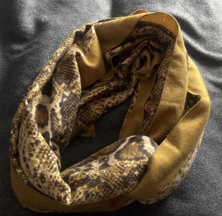 Szal w print zwierzęcy