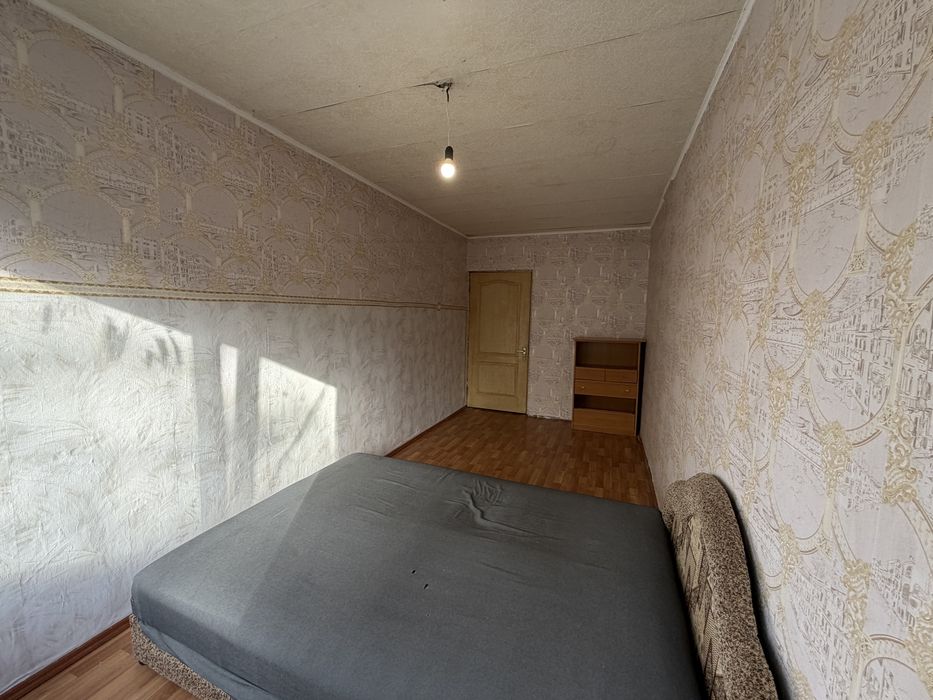 Продам 3-ри кімнатну квартиру , Кривий Ріг, Саксаганський р/н