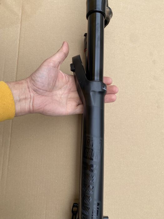 Suspensão Rock Shox Revelation 29