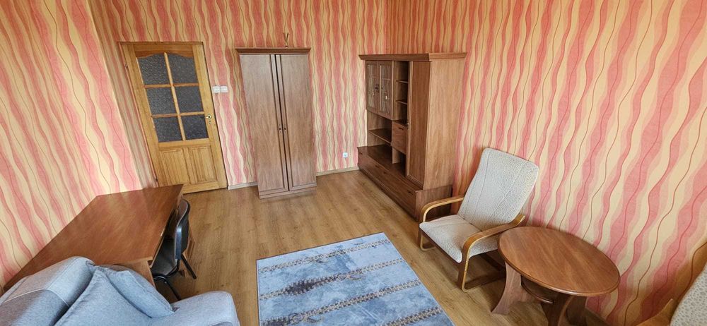 wynajmę pokój dziewczynie na ul. Celowniczej osiedle Bema