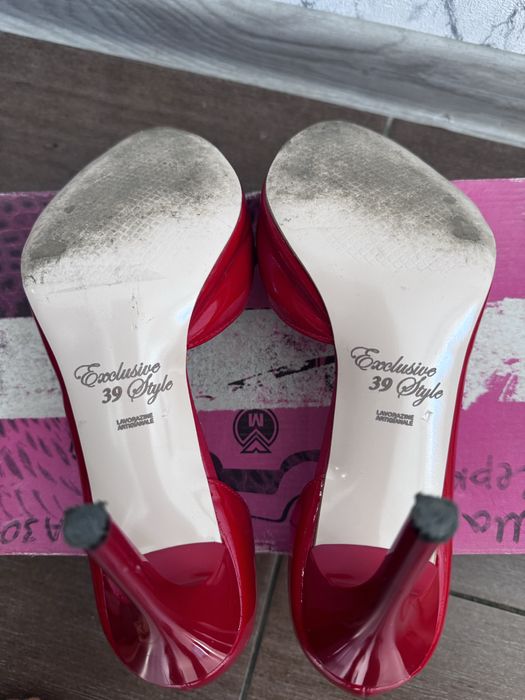 Туфлі червоні лодочки