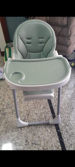 Cadeira de bebe para refeição