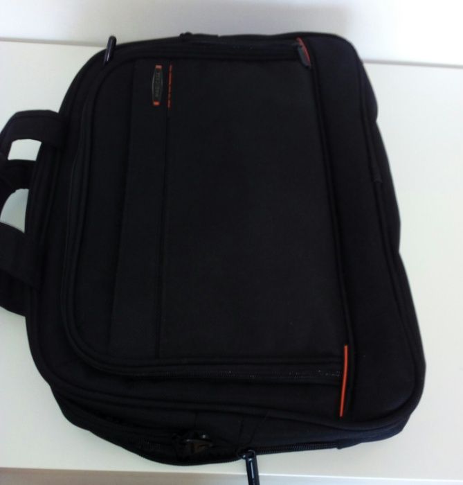 Mala para PC com muita arrumaçao