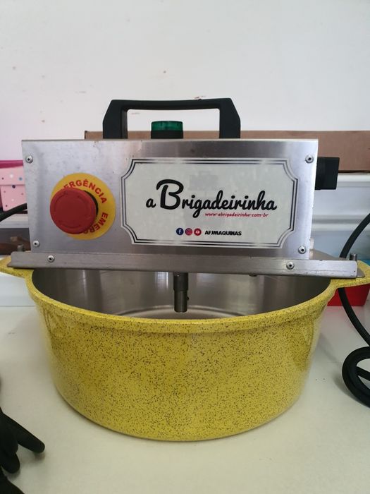 Panelas mexedoras doces e salgados