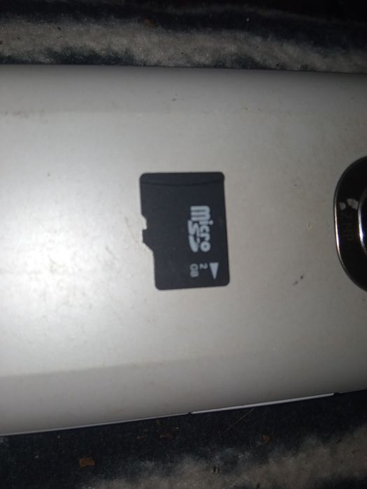 Флешка 2 гигабайта.