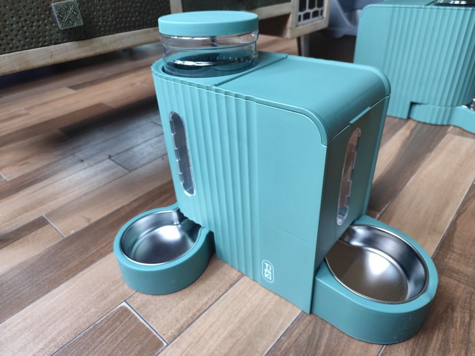 Dozownik karmy i wody dla psów - 3L i 1,3 kg