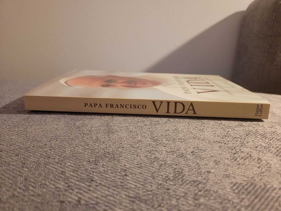 Vida, a minha história através da História  Auto-biografia do Papa Francisco