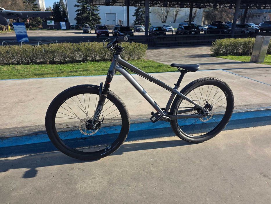 Specialized 2022 P.3 стріт/дьорт велосипед, гарний стан