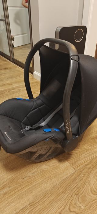 Foteliki samochodowe