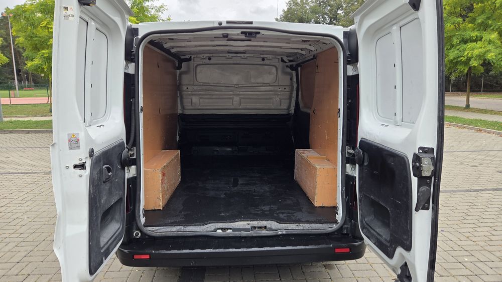 Renault Trafic_1.6_120km_2017r_Klima