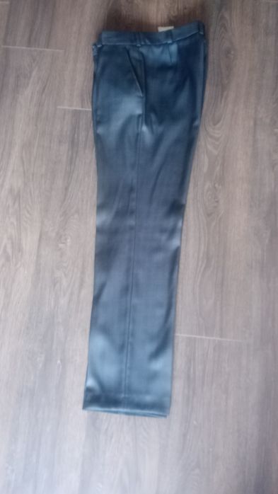 Garnitur ze spodniami