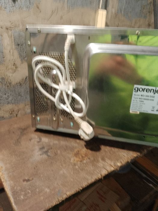 Продам микроволновку Gorenje