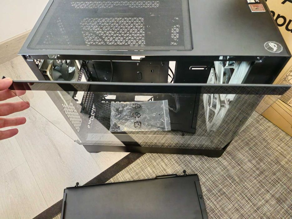 Fractal Design Pop Air Black TG Clear Tint