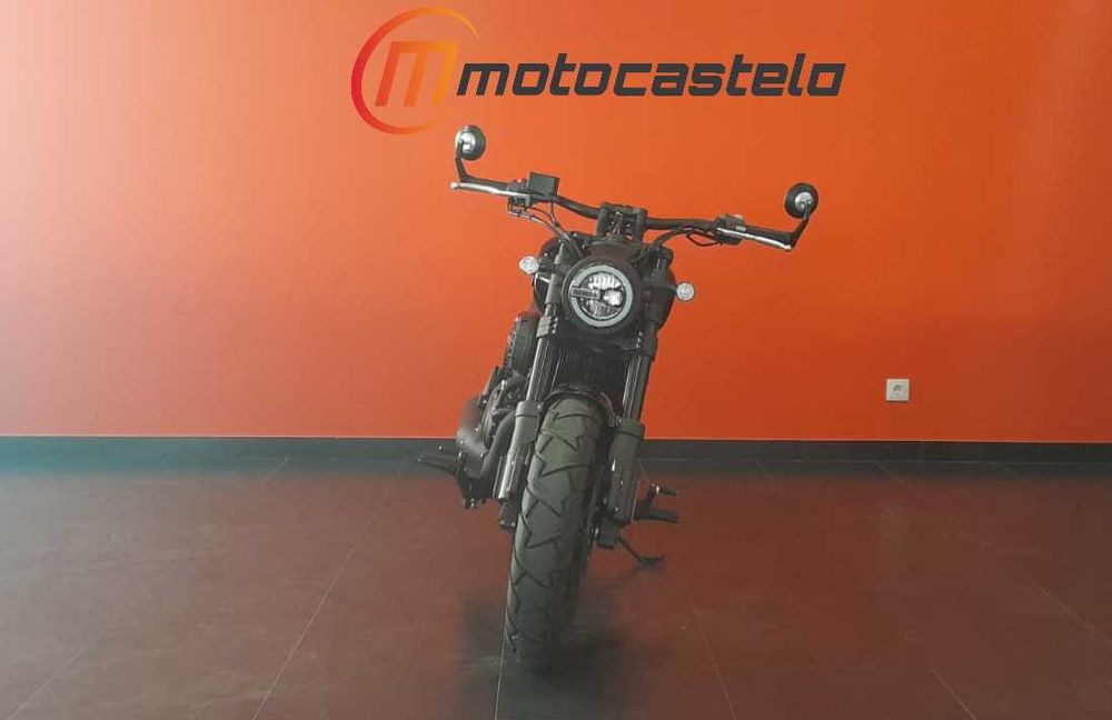 Keeway V302 C 2023