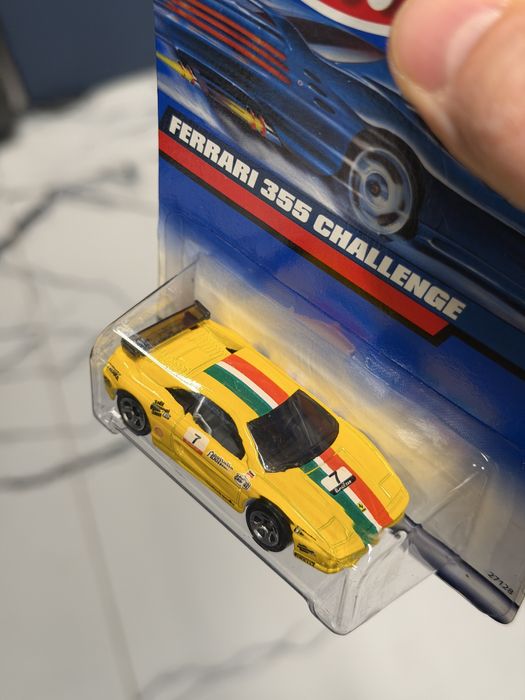 Hot Wheels Ferrari 355 Challenge Shell Magneti Marelli  26 lat prtktr