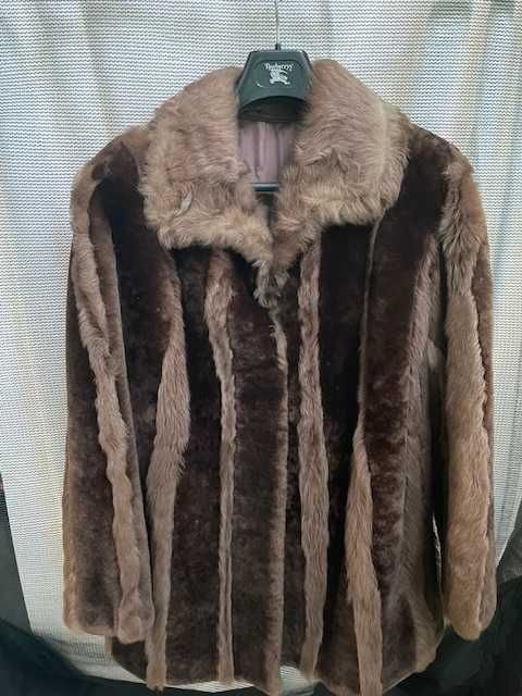 Oportunidade Imperdível: Casacos em Pele Genuína para o Inverno!