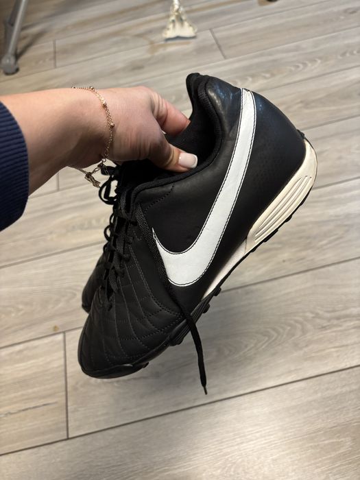 Футбольні бутси(сороконіжки) nike