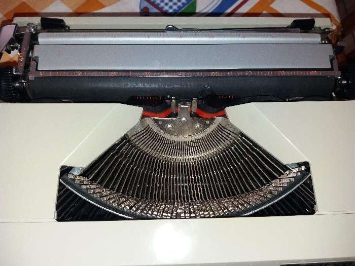 Máquina escrever antiga