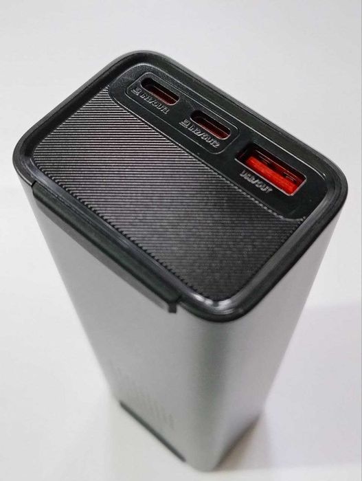 Потужний павербанк для ноутбука 100Вт 20000мАг швидка зарядка 100W PD3