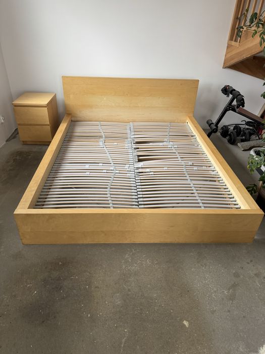 Rama łóżka IKEA Malm (stary model) wraz z szafką nocną