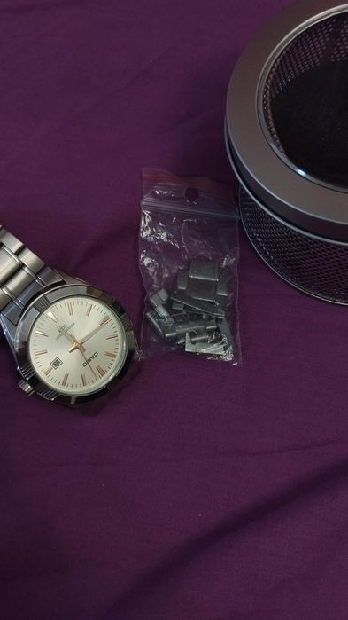 Zegarek CASIO (używany,stan bardzo dobry)