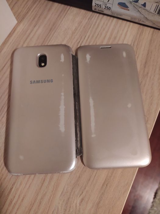 Smartphone Samsung j5 2017 dourado com ecrã partido