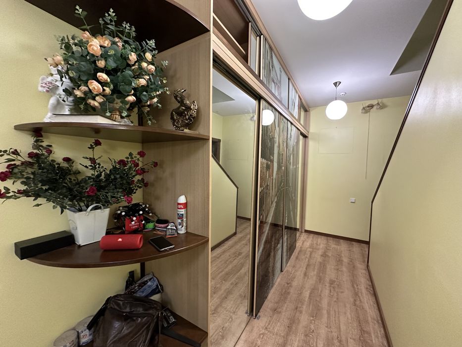Таунхаус на Сухом Фонтане с гаражом