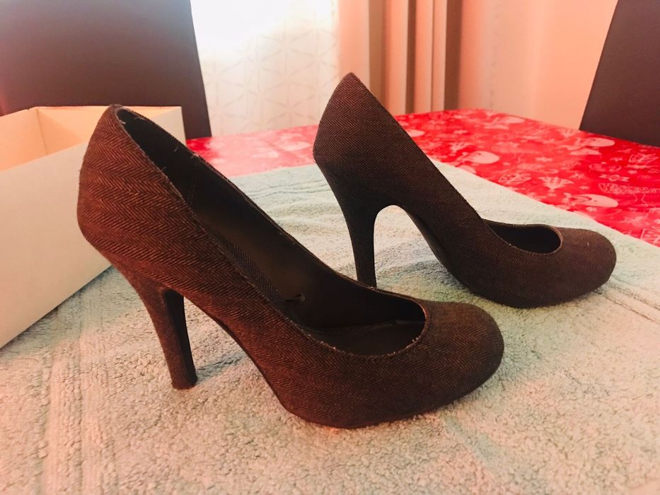 Sapatos Stradivarius