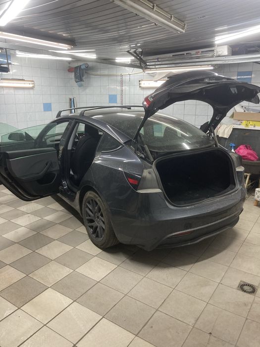 Tesla Model 3 Highland 2024