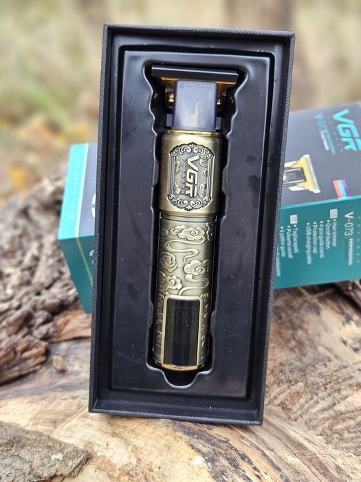 Тример для бороди та вусів з Led-дисплеєм VGR 073 трімер голови метал