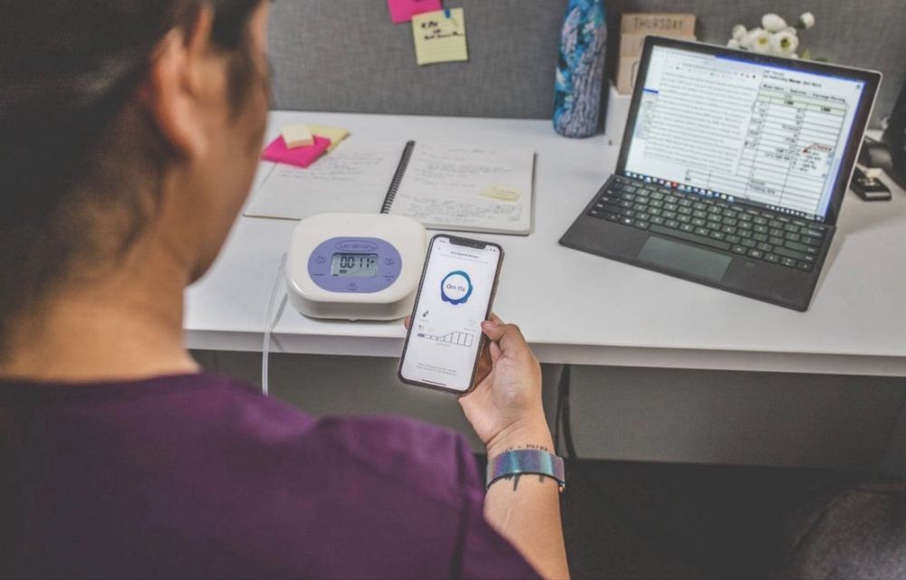 Подвійний електричний молоковідсмоктувач