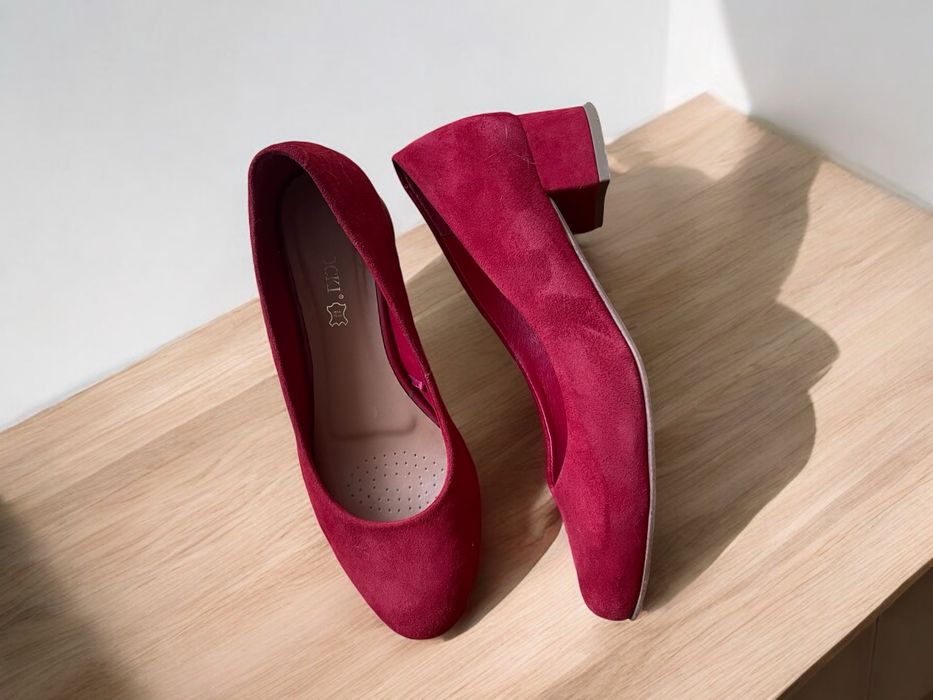 Туфлі замшеві червоні