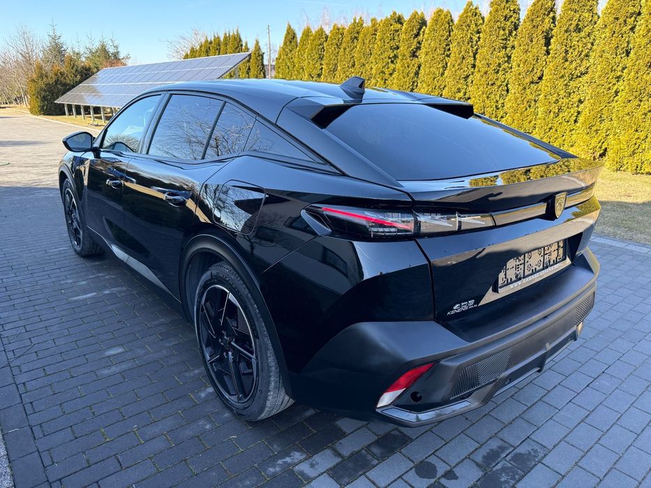 Peugeot 408 GT LINE plug in 225 konie