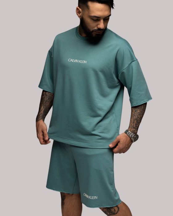 Oversize костюм Calvin Klein