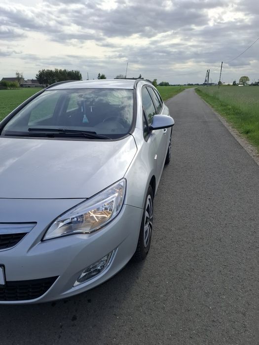 Opel Astra J Kombi
