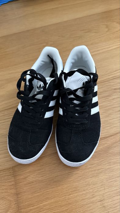 Ténis Gazelle Pretos