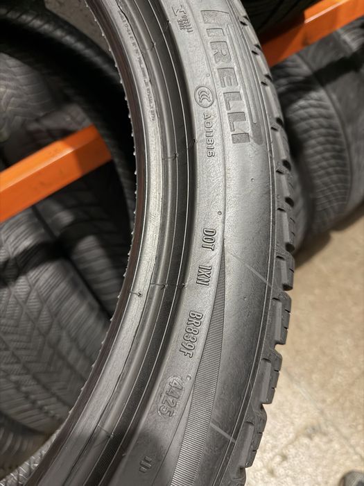 285/40 r23 Pirelli 2шт.
