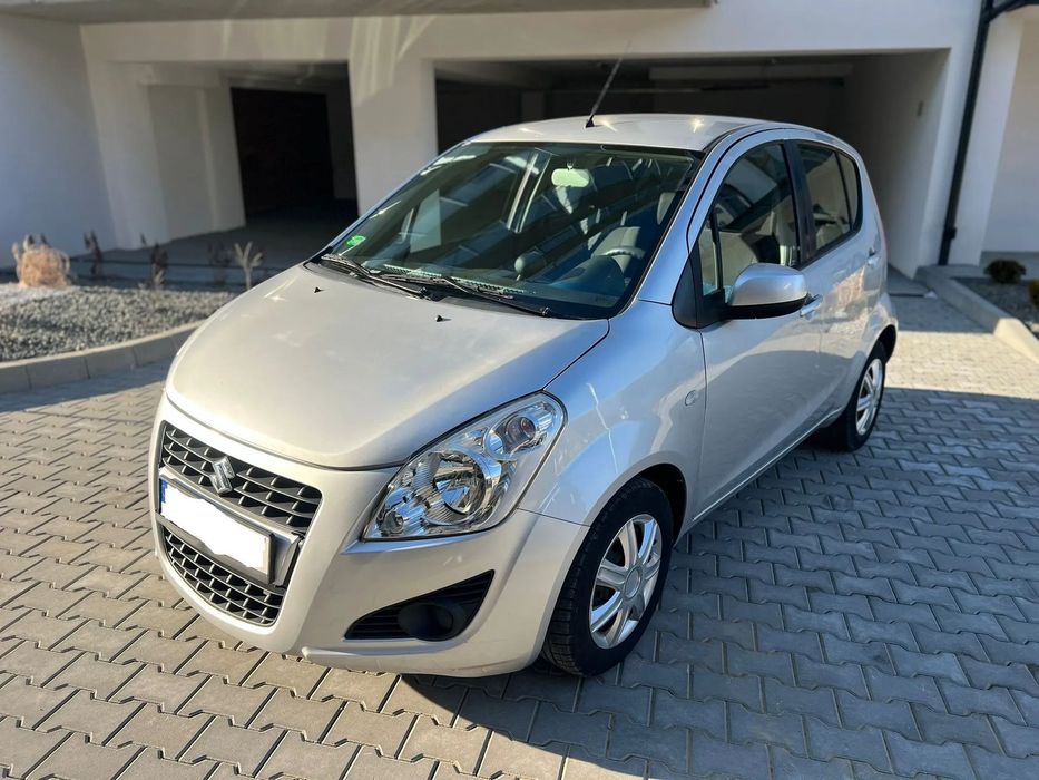 Suzuki Splash SUZUKI SPLASH 1.2 GLX Comfort z 2009 roku w kolorze srebrnym.