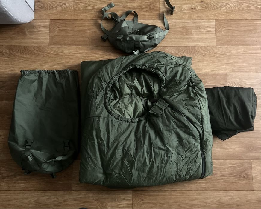 Австрійський зимовий  спальний мішок CARINTHIA Оригінал