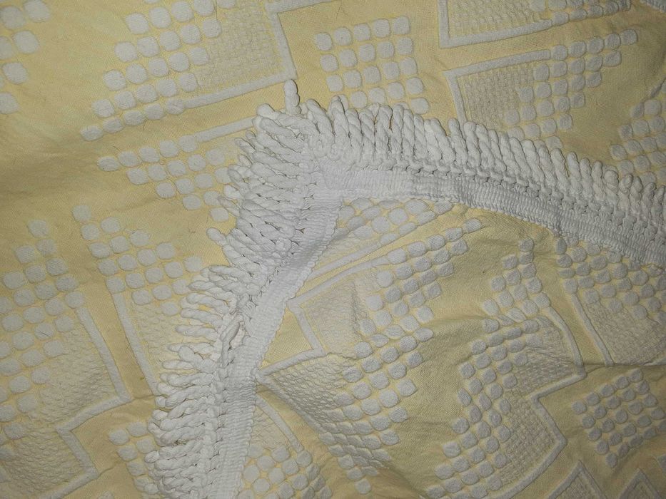 Colchas/mantas de casal trabalhadas